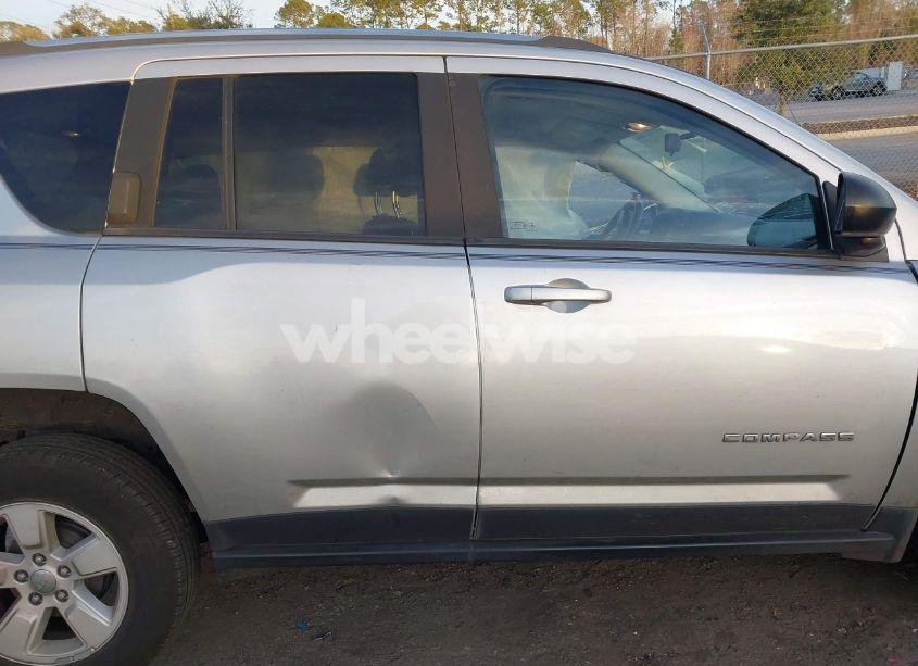 Photo 13 of 2014 Jeep Compass SPORT (VIN 1C4NJCBA3ED545314)