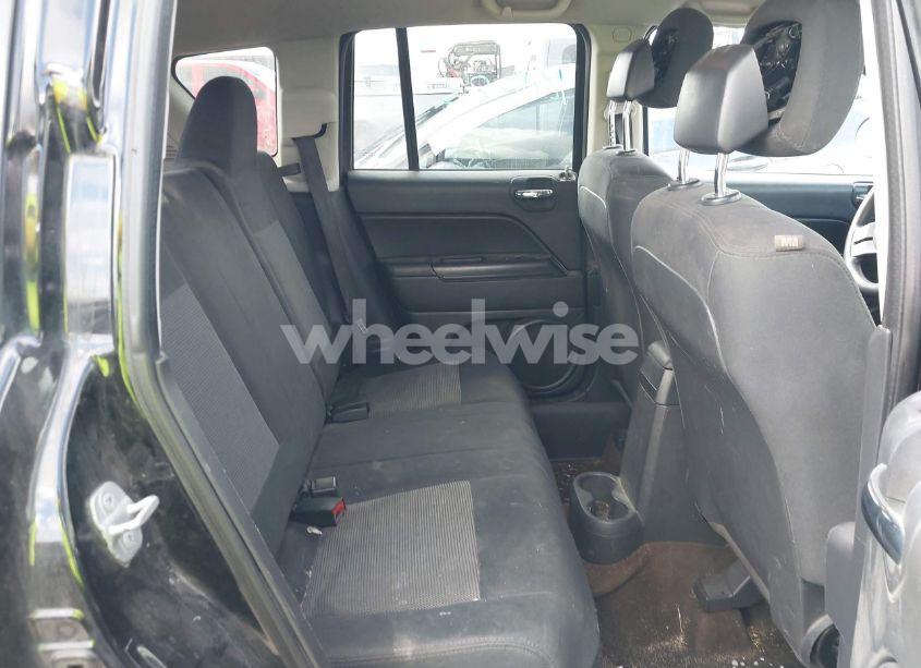 Photo 8 of 2014 Jeep Compass SPORT (VIN 1C4NJCBA3ED774611)