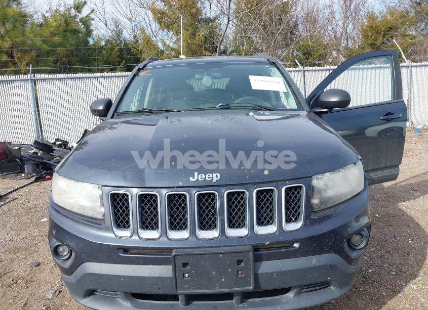 Photo 6 of 2014 Jeep Compass SPORT (VIN 1C4NJCBA3ED789013)