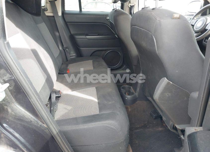 Photo 8 of 2014 Jeep Compass SPORT (VIN 1C4NJCBA3ED789013)