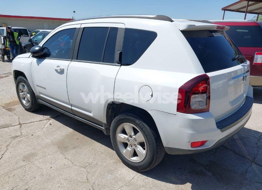 Photo 3 of 2014 Jeep Compass SPORT (VIN 1C4NJCBA3ED882534)