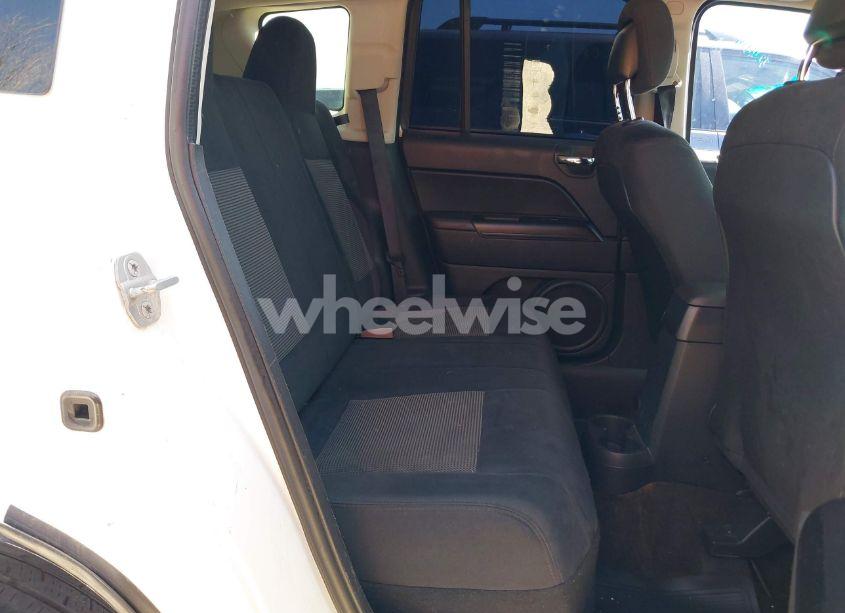 Photo 8 of 2014 Jeep Compass SPORT (VIN 1C4NJCBA3ED882534)