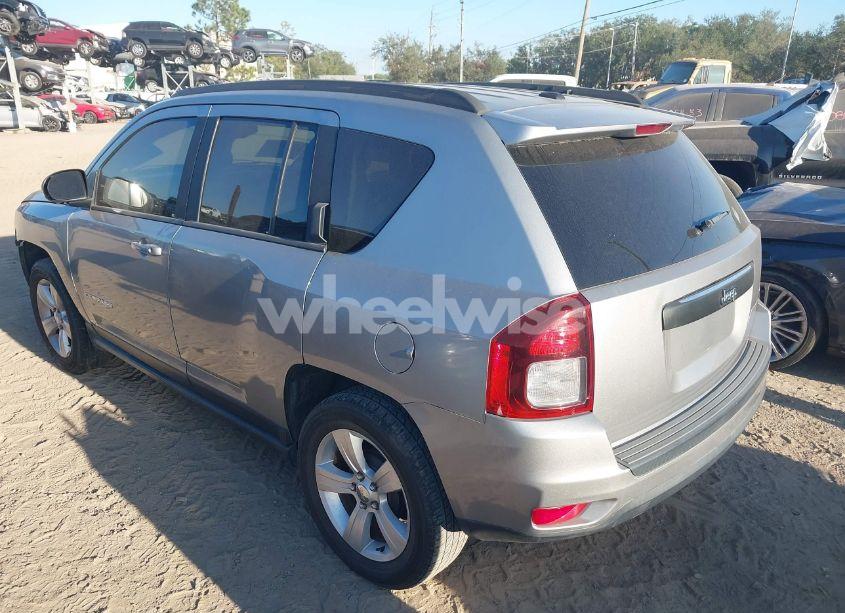 Photo 3 of 2016 Jeep Compass SPORT (VIN 1C4NJCBA3GD615400)