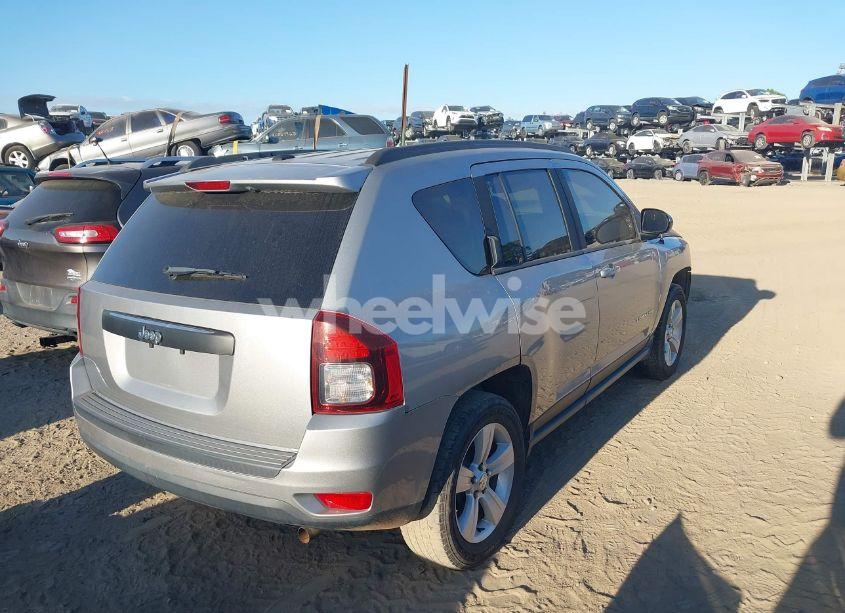 Photo 4 of 2016 Jeep Compass SPORT (VIN 1C4NJCBA3GD615400)