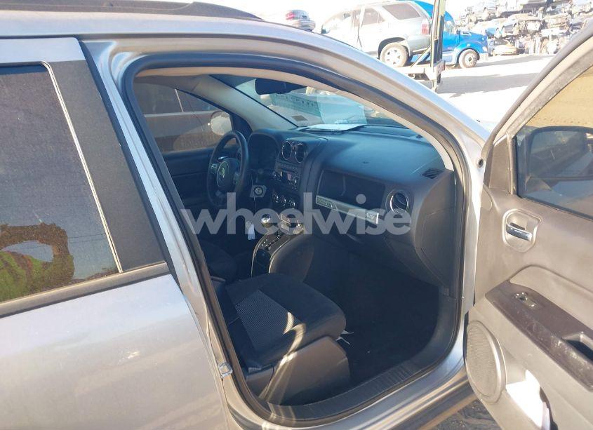 Photo 5 of 2016 Jeep Compass SPORT (VIN 1C4NJCBA3GD615400)