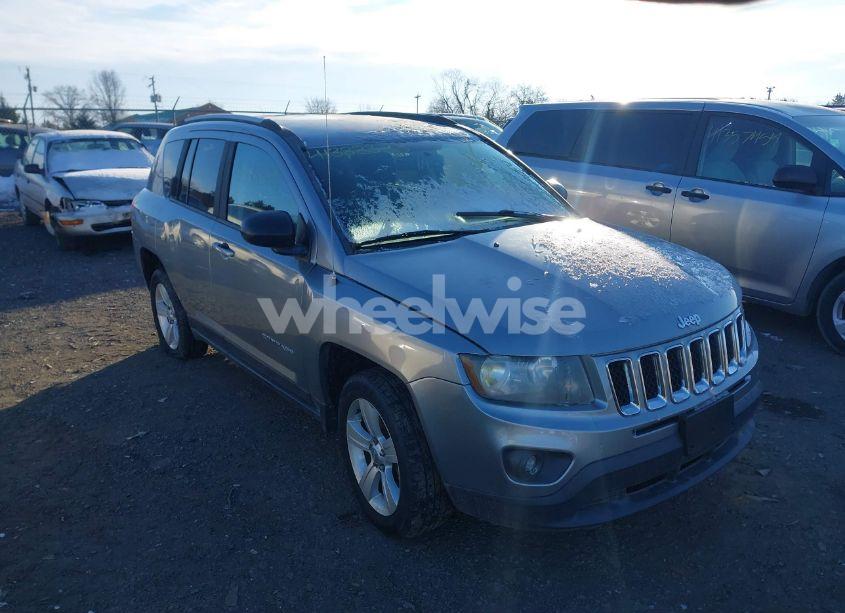 2016 Jeep Compass SPORT (VIN 1C4NJCBA3GD620337) main photo