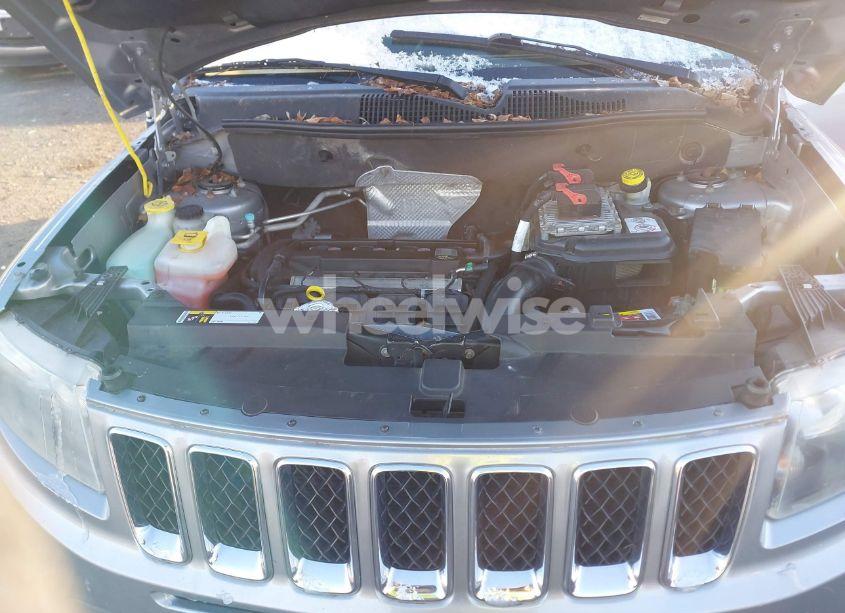 Photo 10 of 2016 Jeep Compass SPORT (VIN 1C4NJCBA3GD620337)