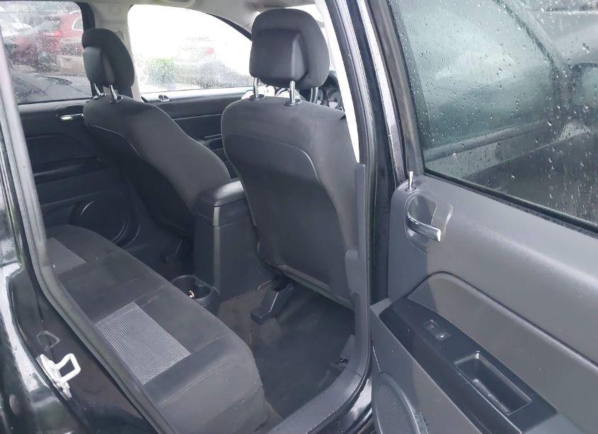 Photo 8 of 2017 Jeep Compass SPORT FWD (VIN 1C4NJCBA3HD123452)