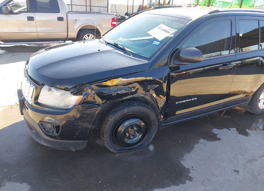 Photo 6 of 2013 Jeep Compass SPORT (VIN 1C4NJCBA4DD237776)