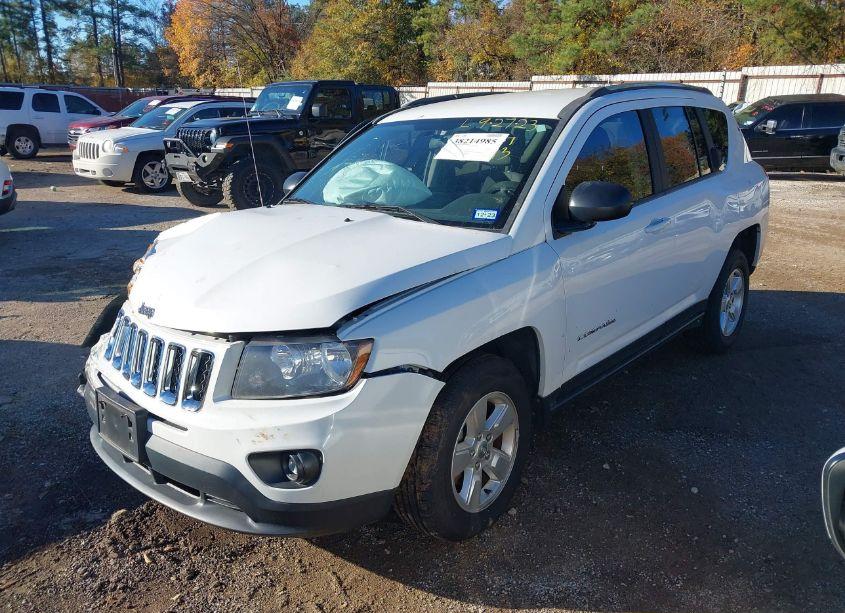 Photo 2 of 2014 Jeep Compass SPORT (VIN 1C4NJCBA4ED550411)