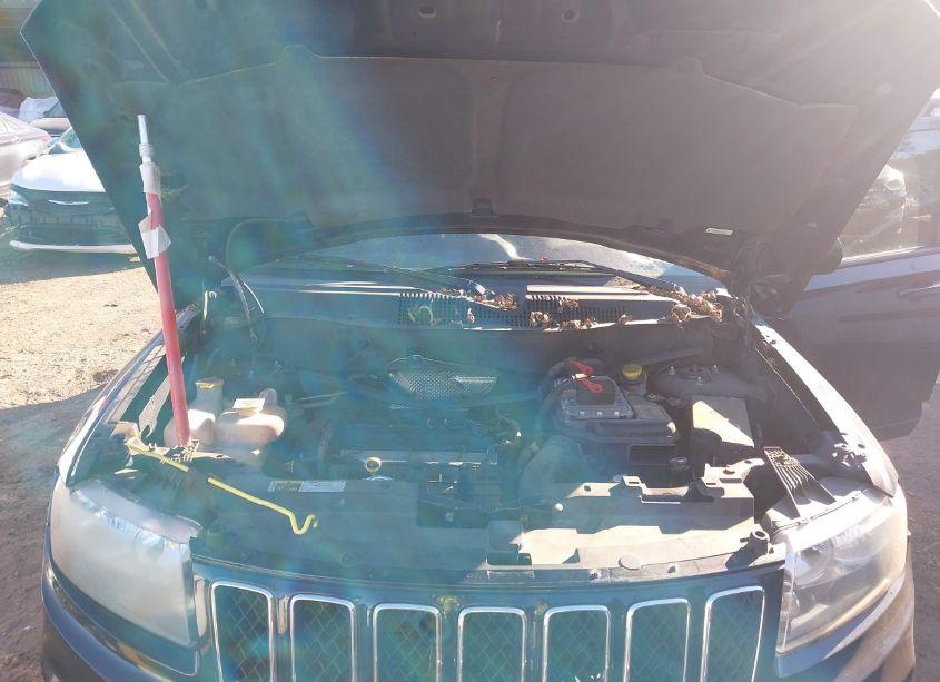 Photo 10 of 2014 Jeep Compass SPORT (VIN 1C4NJCBA4ED585160)