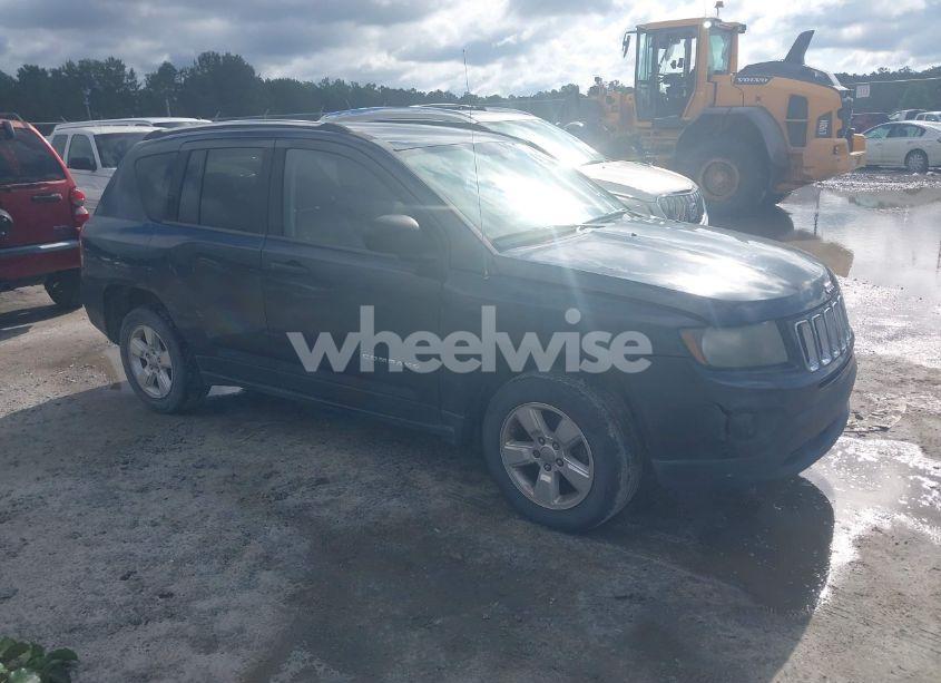 2014 Jeep Compass SPORT (VIN 1C4NJCBA4ED593775) main photo