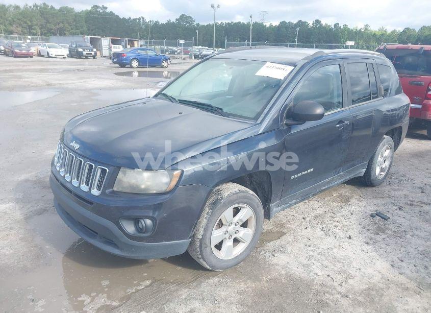 Photo 2 of 2014 Jeep Compass SPORT (VIN 1C4NJCBA4ED593775)