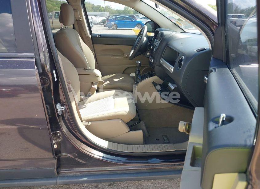 Photo 5 of 2014 Jeep Compass SPORT (VIN 1C4NJCBA4ED626998)