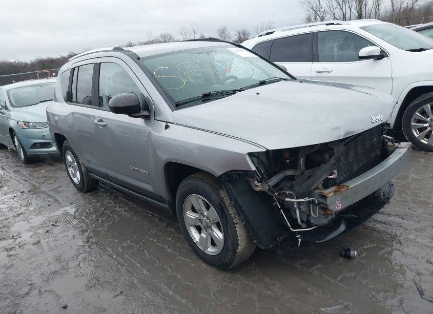 2014 Jeep Compass SPORT (VIN 1C4NJCBA4ED803663) main photo