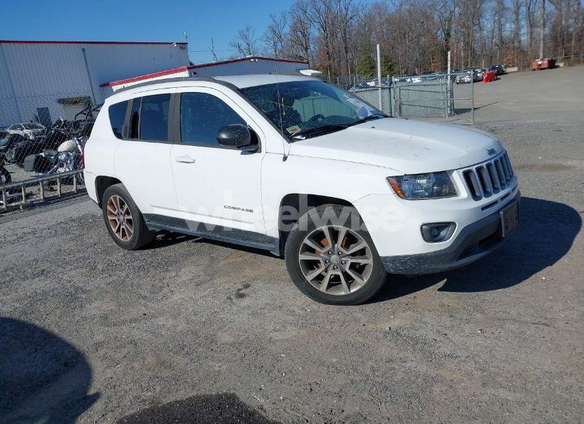 2016 Jeep Compass SPORT SE (VIN 1C4NJCBA4GD785748) main photo