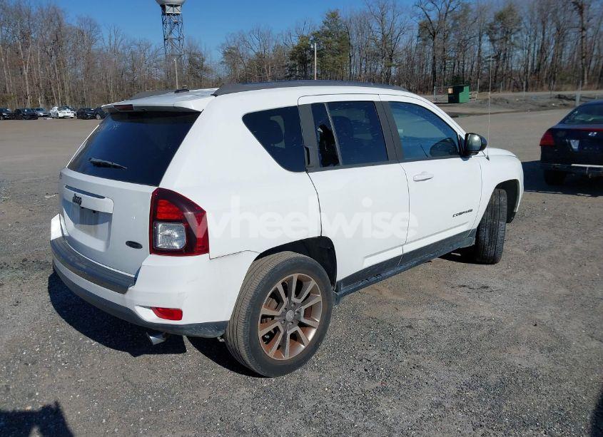 Photo 4 of 2016 Jeep Compass SPORT SE (VIN 1C4NJCBA4GD785748)