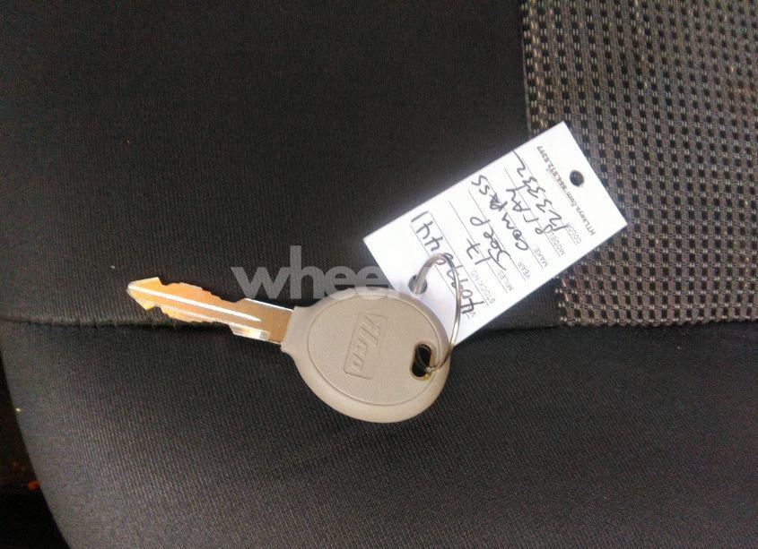 Photo 11 of 2017 Jeep Compass SPORT FWD (VIN 1C4NJCBA4HD123332)