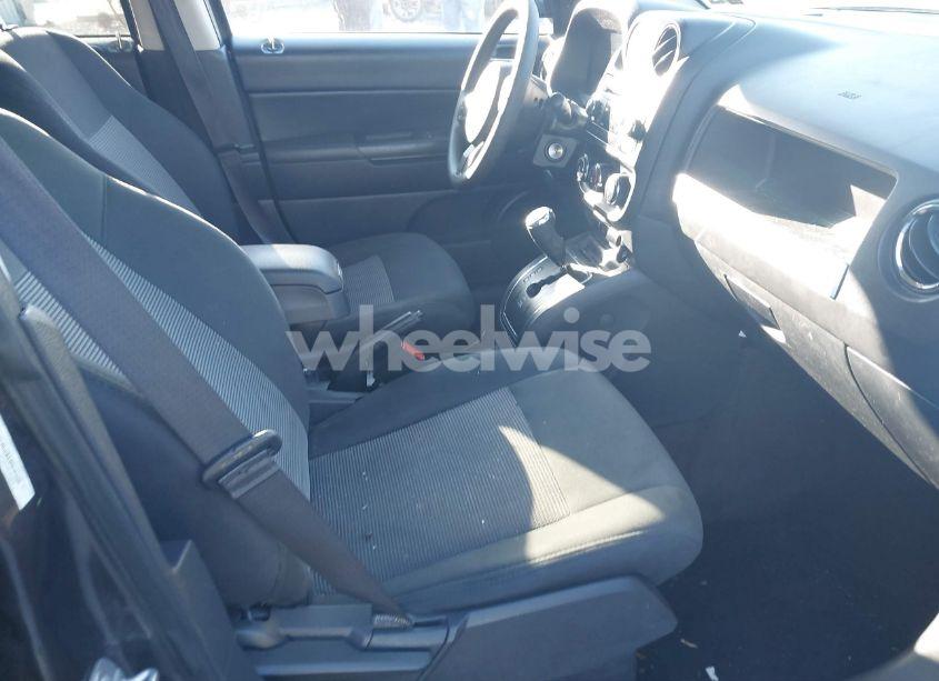 Photo 5 of 2017 Jeep Compass SPORT FWD (VIN 1C4NJCBA4HD123332)