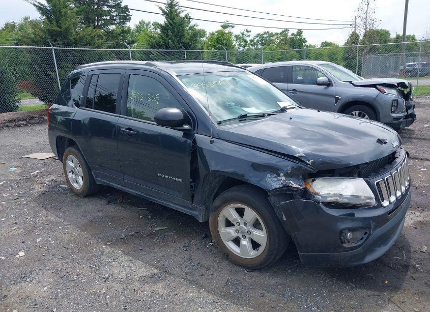 2014 Jeep Compass SPORT (VIN 1C4NJCBA5ED531303) main photo