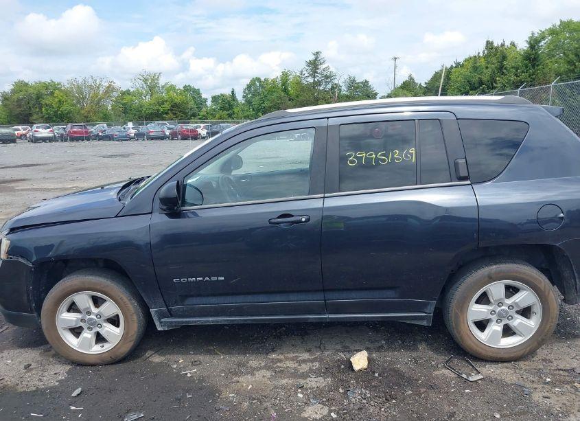 Photo 14 of 2014 Jeep Compass SPORT (VIN 1C4NJCBA5ED531303)