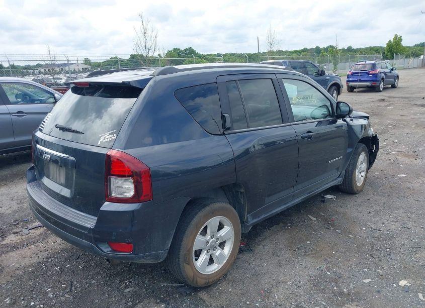 Photo 4 of 2014 Jeep Compass SPORT (VIN 1C4NJCBA5ED531303)