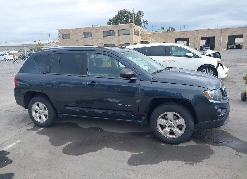 Photo 13 of 2014 Jeep Compass SPORT (VIN 1C4NJCBA5ED714572)