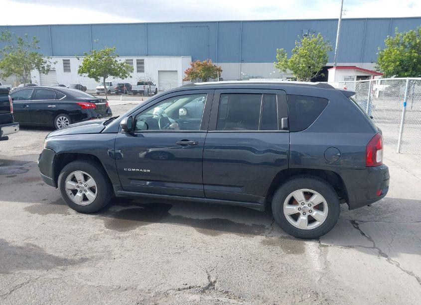 Photo 14 of 2014 Jeep Compass SPORT (VIN 1C4NJCBA5ED714572)