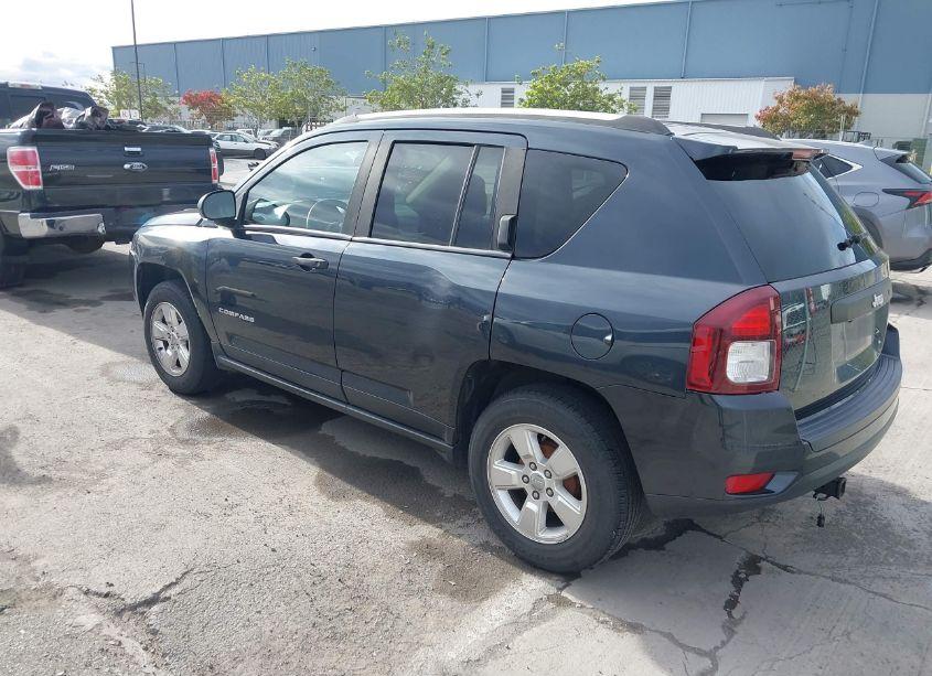 Photo 3 of 2014 Jeep Compass SPORT (VIN 1C4NJCBA5ED714572)