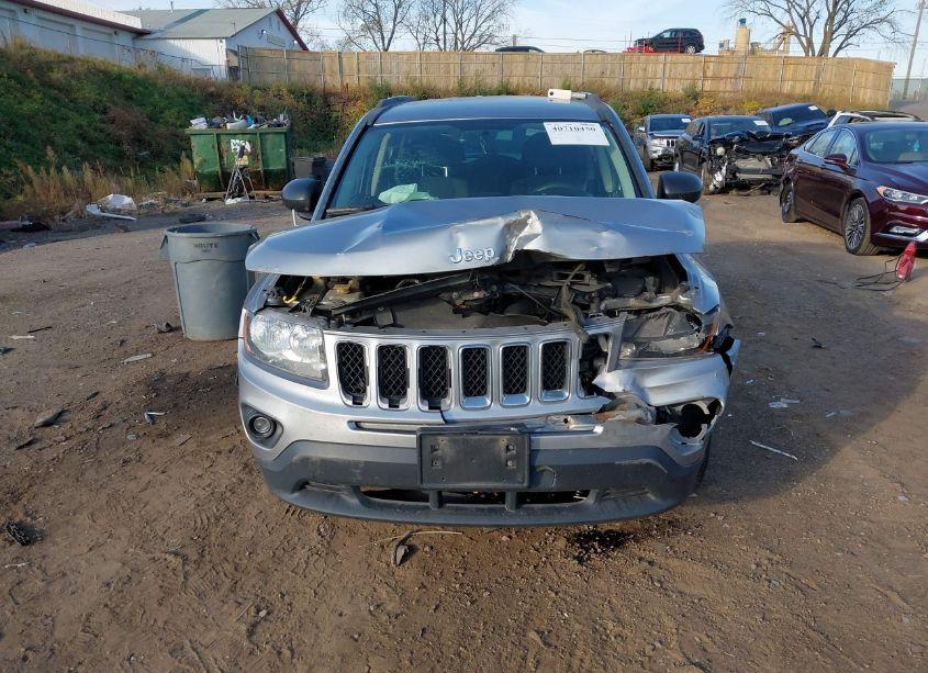 Photo 12 of 2015 Jeep Compass SPORT (VIN 1C4NJCBA5FD273334)