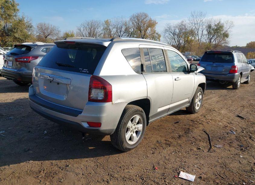 Photo 4 of 2015 Jeep Compass SPORT (VIN 1C4NJCBA5FD273334)
