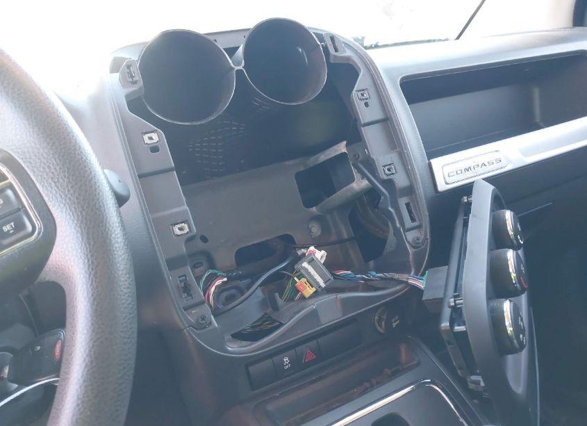 Photo 5 of 2016 Jeep Compass SPORT (VIN 1C4NJCBA5GD633865)