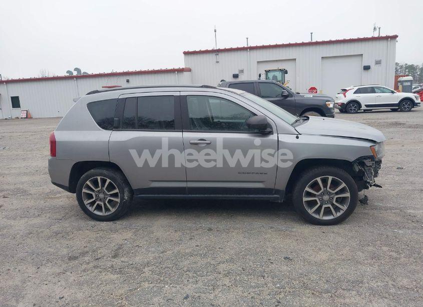 Photo 14 of 2017 Jeep Compass SPORT SE FWD (VIN 1C4NJCBA5HD166884)