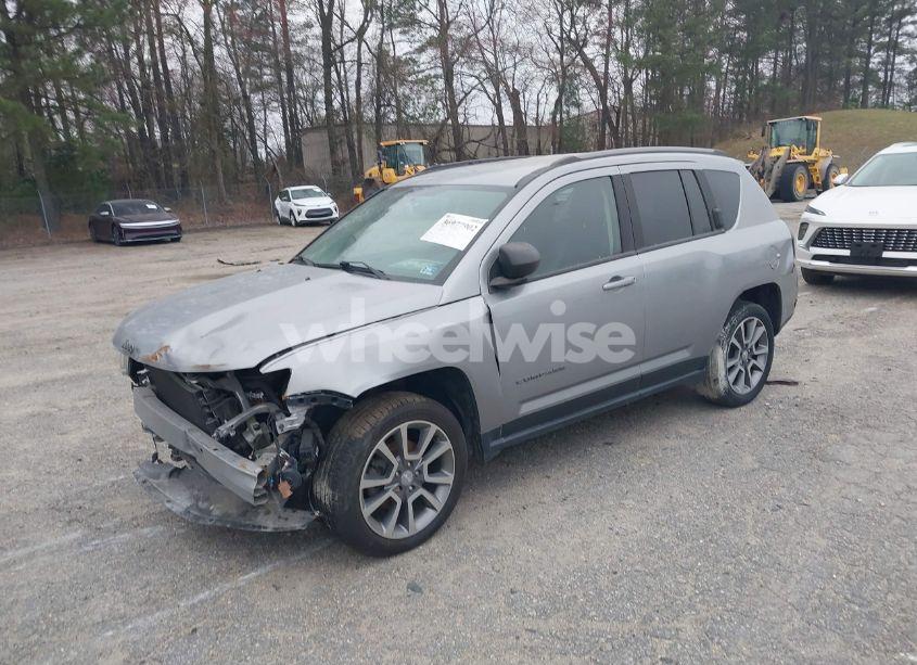 Photo 2 of 2017 Jeep Compass SPORT SE FWD (VIN 1C4NJCBA5HD166884)
