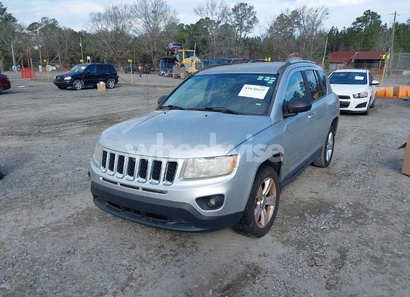 Photo 2 of 2012 Jeep Compass SPORT (VIN 1C4NJCBA6CD660082)