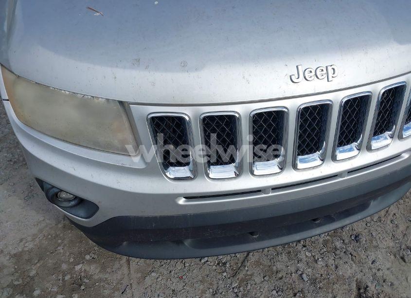 Photo 6 of 2012 Jeep Compass SPORT (VIN 1C4NJCBA6CD660082)