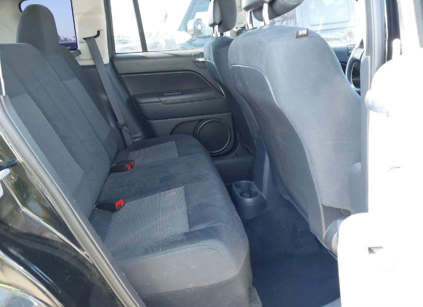 Photo 8 of 2012 Jeep Compass SPORT (VIN 1C4NJCBA6CD724184)