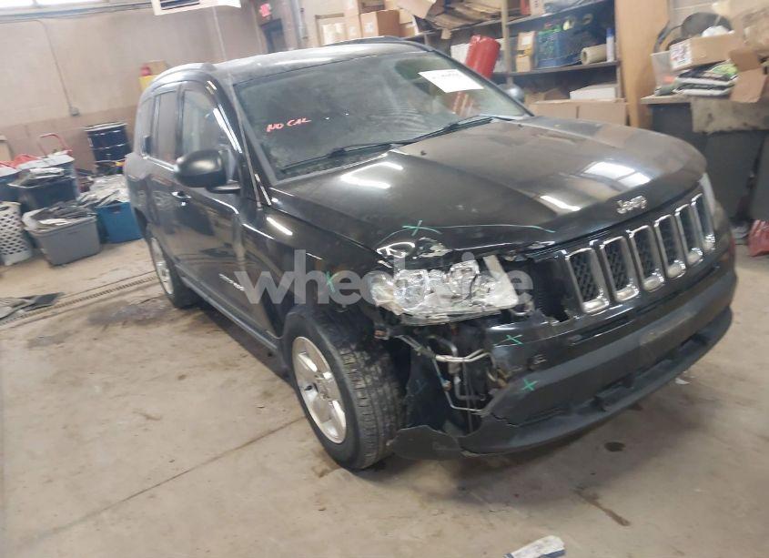 2013 Jeep Compass SPORT (VIN 1C4NJCBA6DD272299) main photo