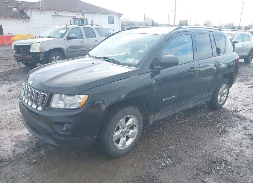 Photo 2 of 2013 Jeep Compass SPORT (VIN 1C4NJCBA6DD275705)
