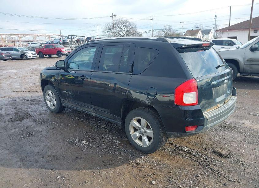Photo 3 of 2013 Jeep Compass SPORT (VIN 1C4NJCBA6DD275705)