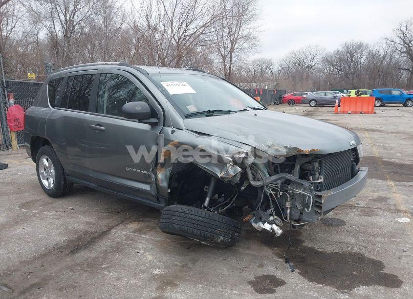 2014 Jeep Compass SPORT (VIN 1C4NJCBA6ED551995) main photo