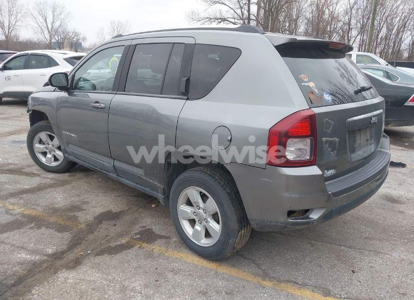 Photo 3 of 2014 Jeep Compass SPORT (VIN 1C4NJCBA6ED551995)