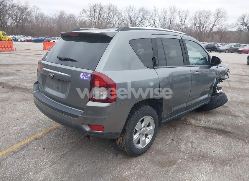 Photo 4 of 2014 Jeep Compass SPORT (VIN 1C4NJCBA6ED551995)