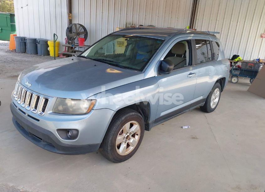 Photo 2 of 2014 Jeep Compass SPORT (VIN 1C4NJCBA6ED593972)