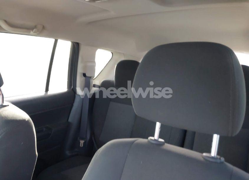 Photo 13 of 2014 Jeep Compass SPORT (VIN 1C4NJCBA6ED620698)