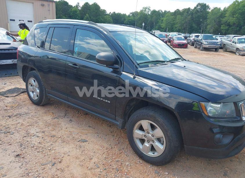 2014 Jeep Compass SPORT (VIN 1C4NJCBA6ED720364) main photo