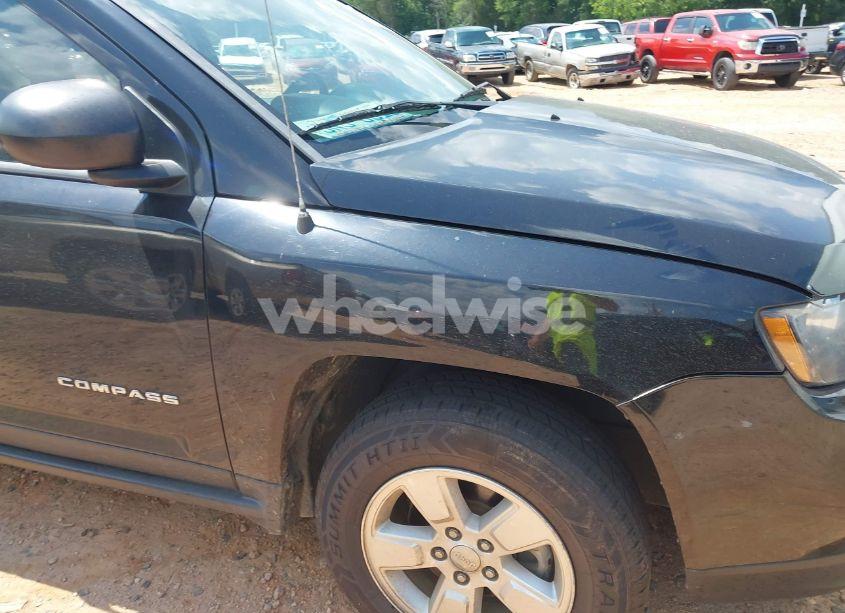 Photo 6 of 2014 Jeep Compass SPORT (VIN 1C4NJCBA6ED720364)