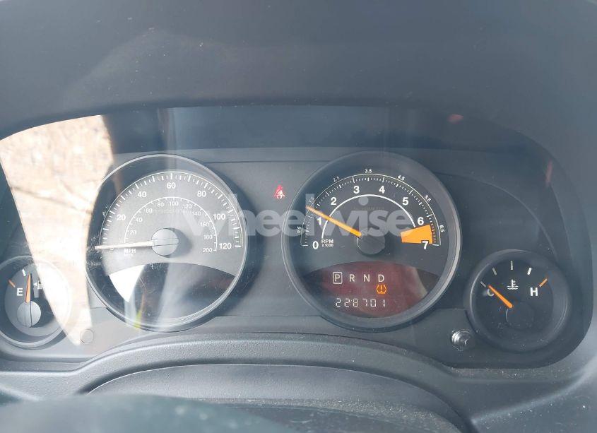 Photo 7 of 2014 Jeep Compass SPORT (VIN 1C4NJCBA6ED720364)