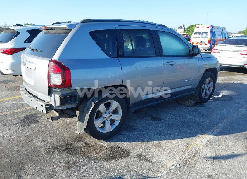 Photo 4 of 2016 Jeep Compass SPORT (VIN 1C4NJCBA6GD687949)