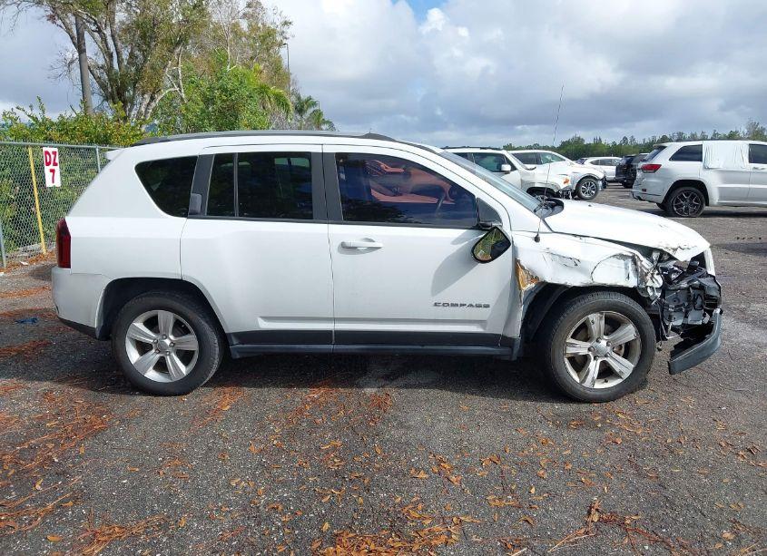 Photo 14 of 2017 Jeep Compass SPORT FWD (VIN 1C4NJCBA6HD123185)